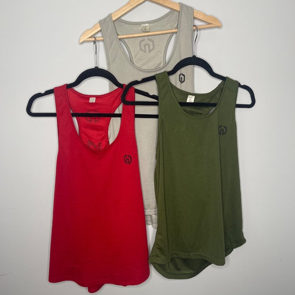 Mens set of 3 Neleus Tank‎ Tops workout gym clothes size medium